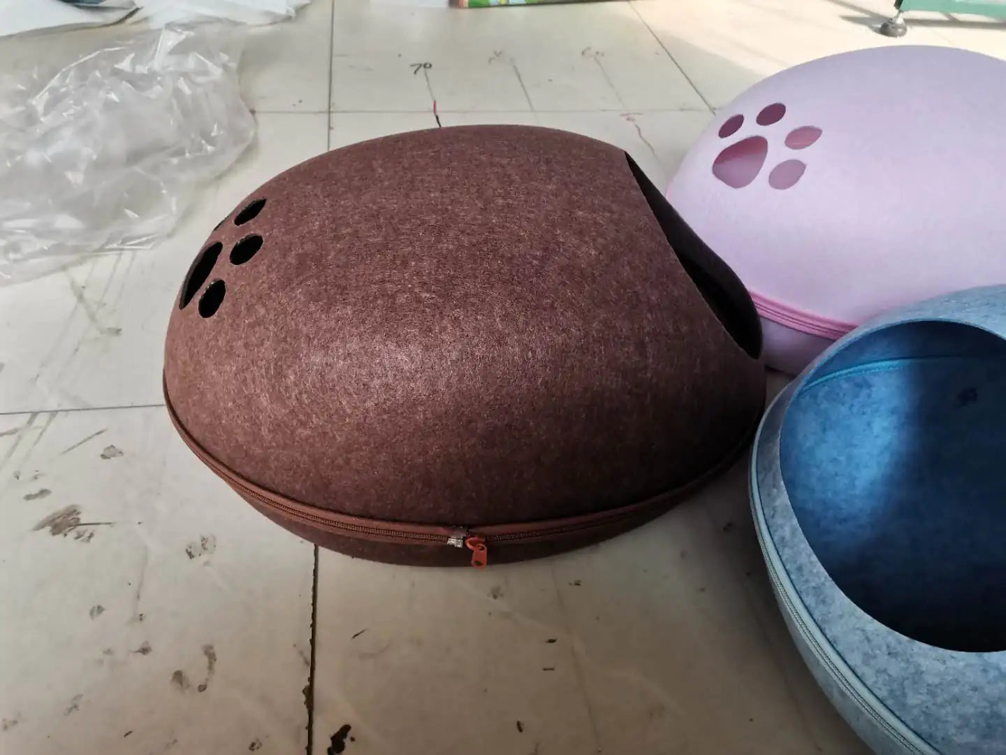 Washable Felt Cat Cave with Semi-Closed Design (4 variants)